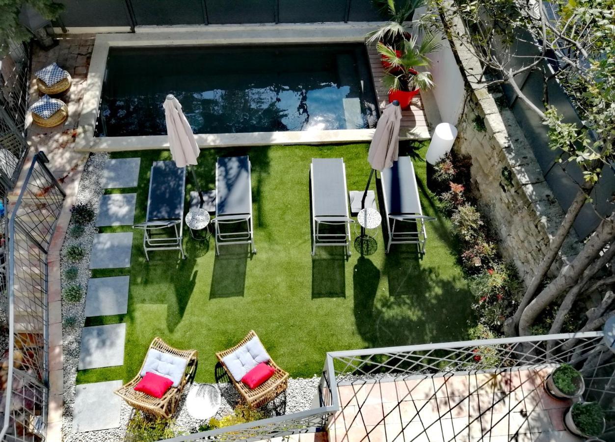 La Maison Grivolas Appartements Et Maison D'Hotes Avignon Exterior foto