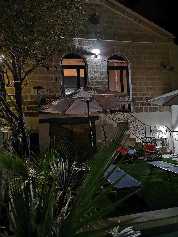 La Maison Grivolas Appartements Et Maison D'Hotes Avignon Exterior foto