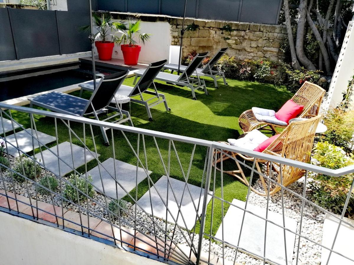 La Maison Grivolas Appartements Et Maison D'Hotes Avignon Exterior foto