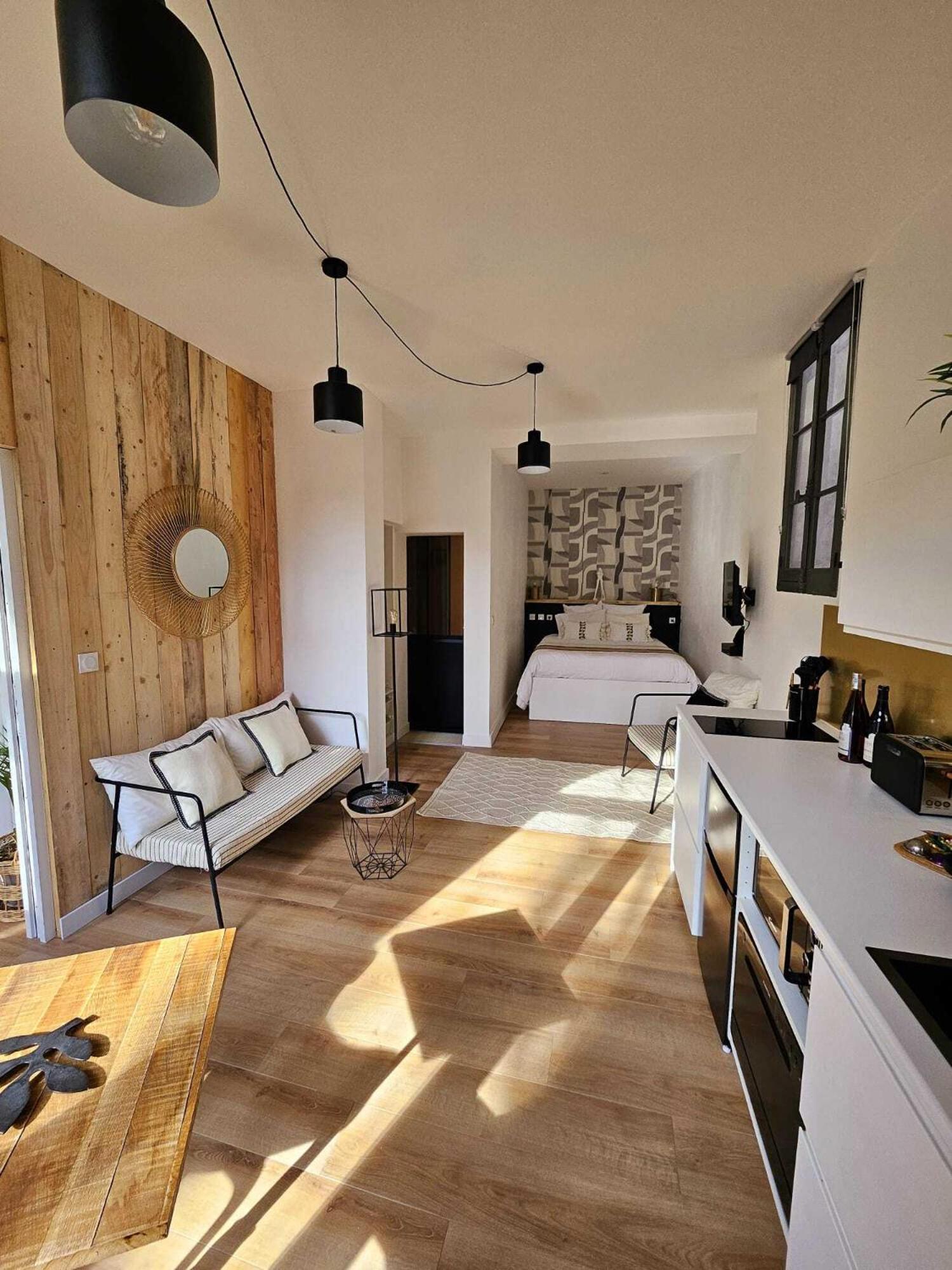 La Maison Grivolas Appartements Et Maison D'Hotes Avignon Exterior foto