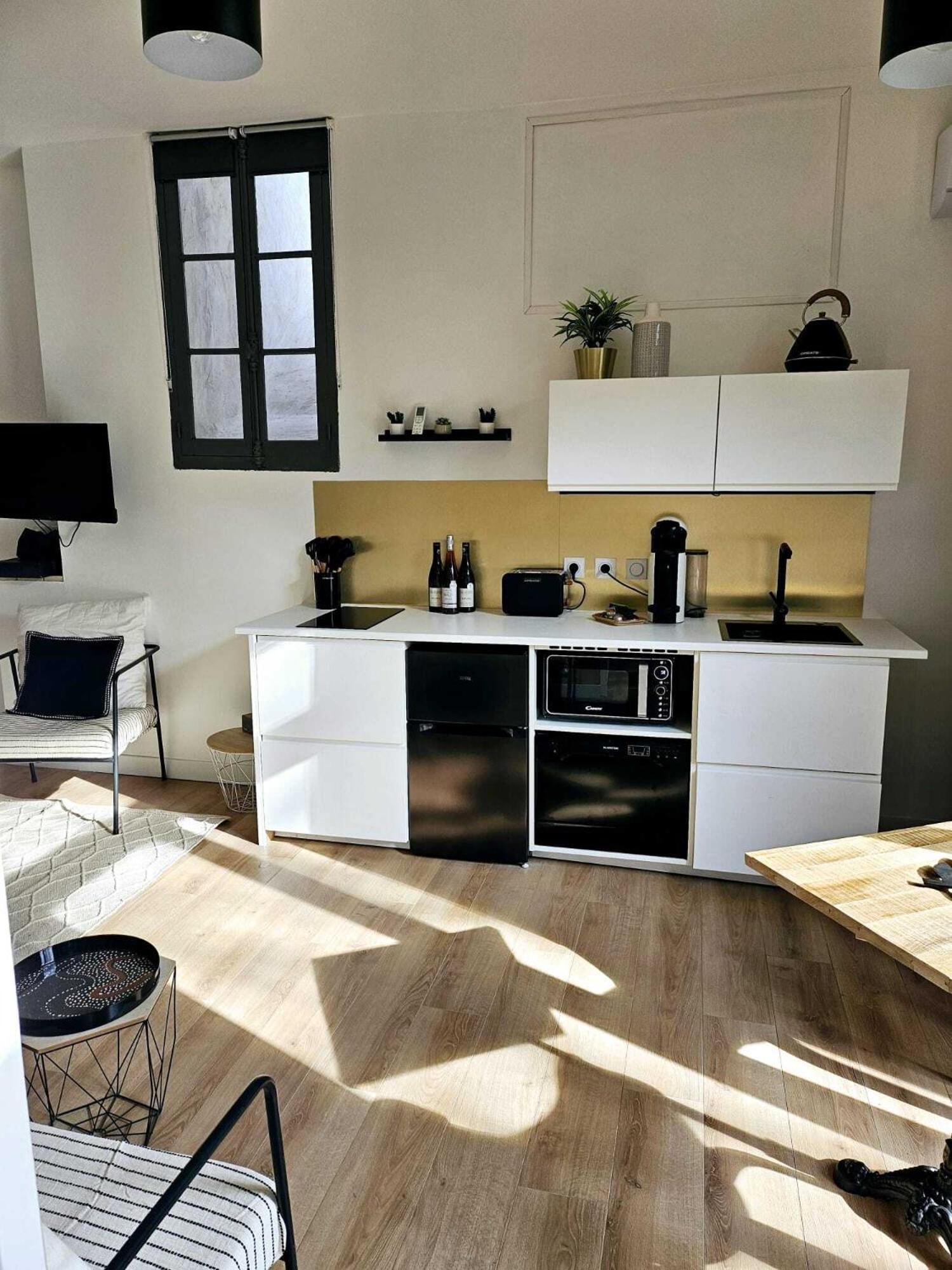 La Maison Grivolas Appartements Et Maison D'Hotes Avignon Zimmer foto