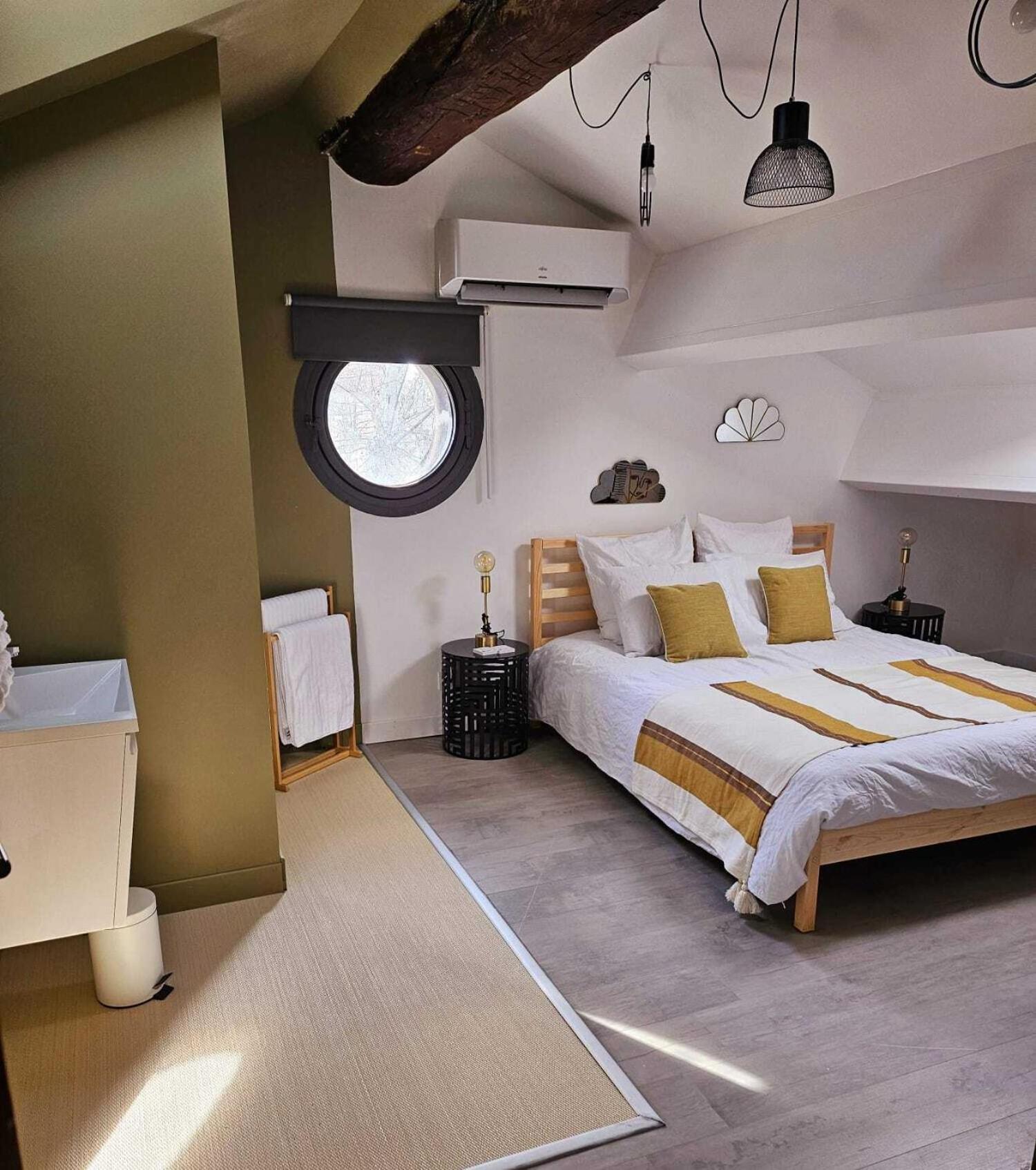 La Maison Grivolas Appartements Et Maison D'Hotes Avignon Zimmer foto